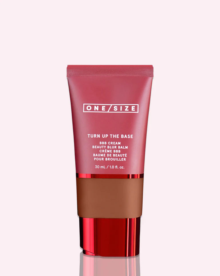 Turn Up the Base Blurring Powder Foundation