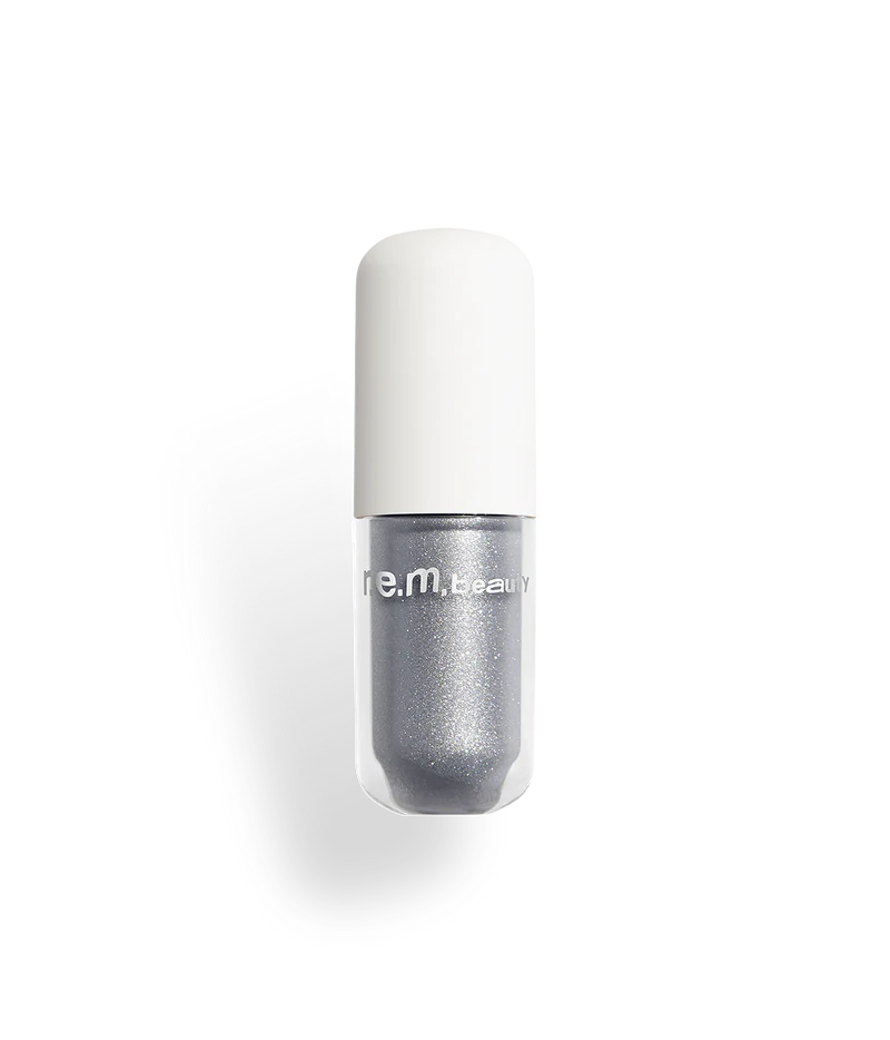 STARLET LUSTROUS LIQUID EYESHADOW