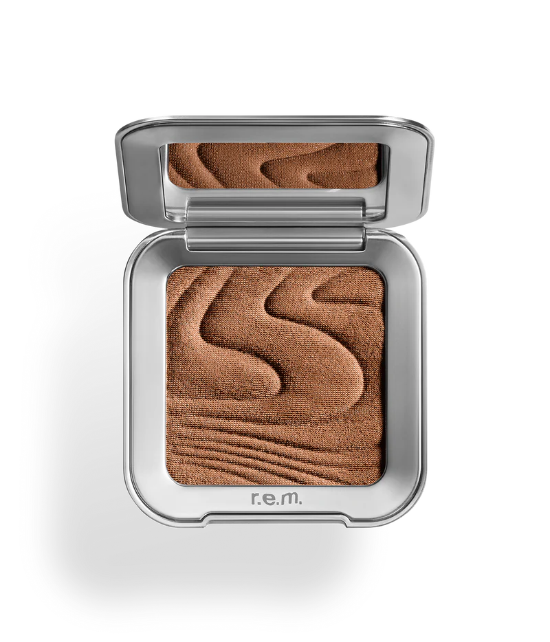 Hypernova Satin Matte Bronzer