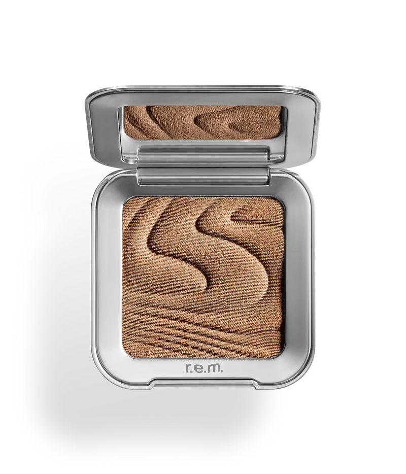 Hypernova Satin Matte Bronzer